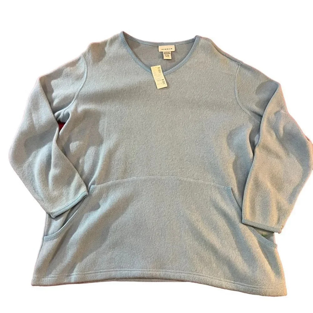 NWT Avenue Blue V neck‎ Sweater Size 18/20 with Front Pockets